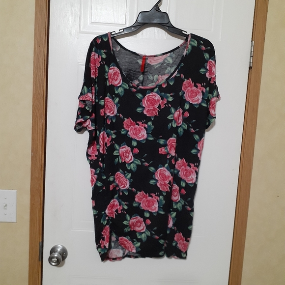 Plus by Etage Tops - Plus short sleeved blouse